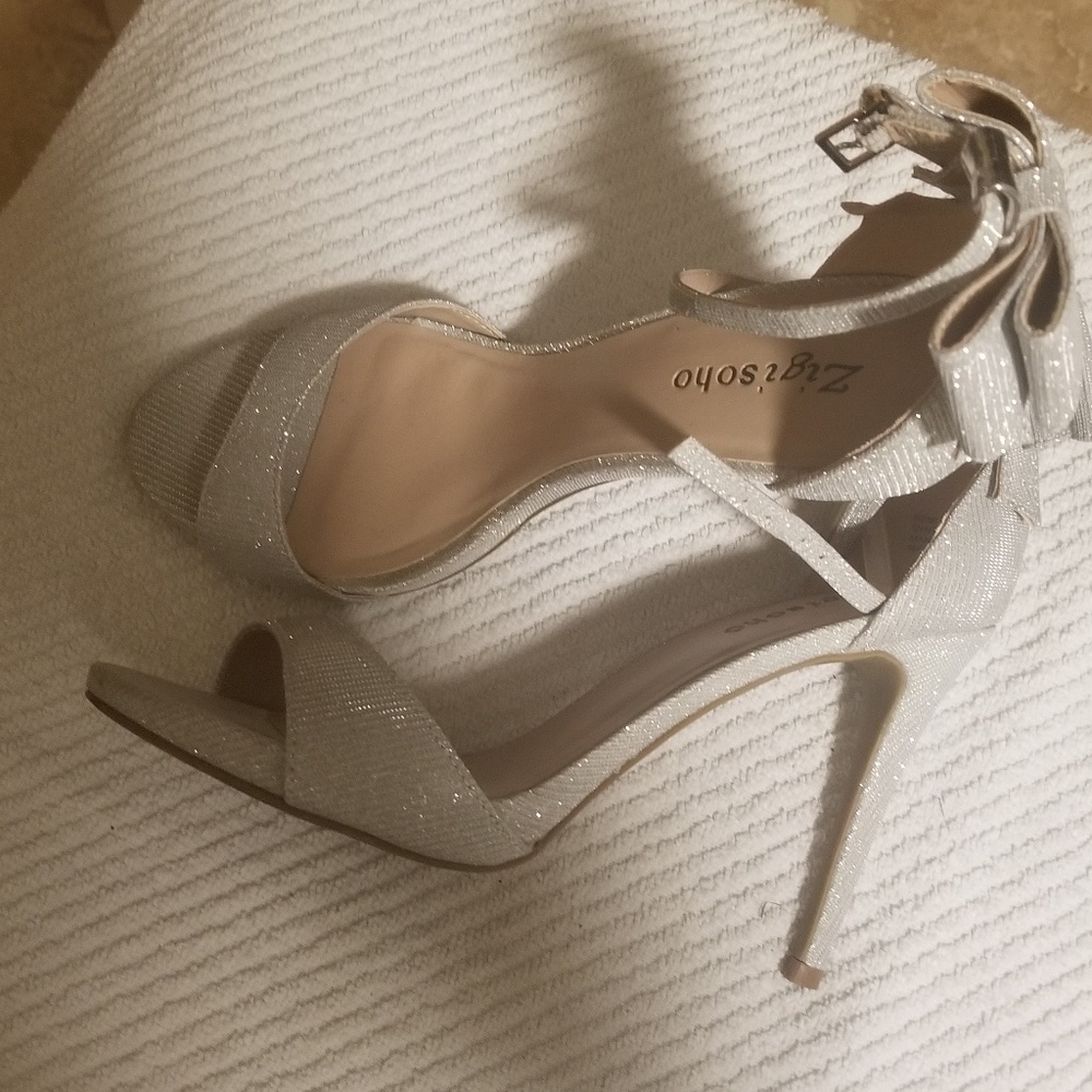 Silver shoes heels